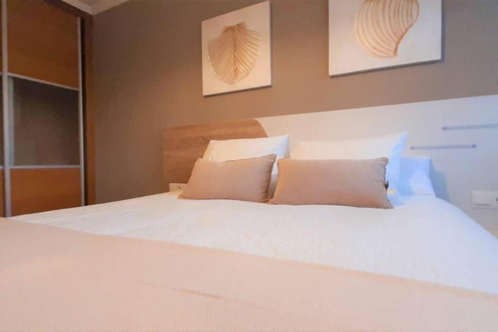 Apartamento Playa Foz Con Piscina Y Parking 010 Apartman Kültér fotó