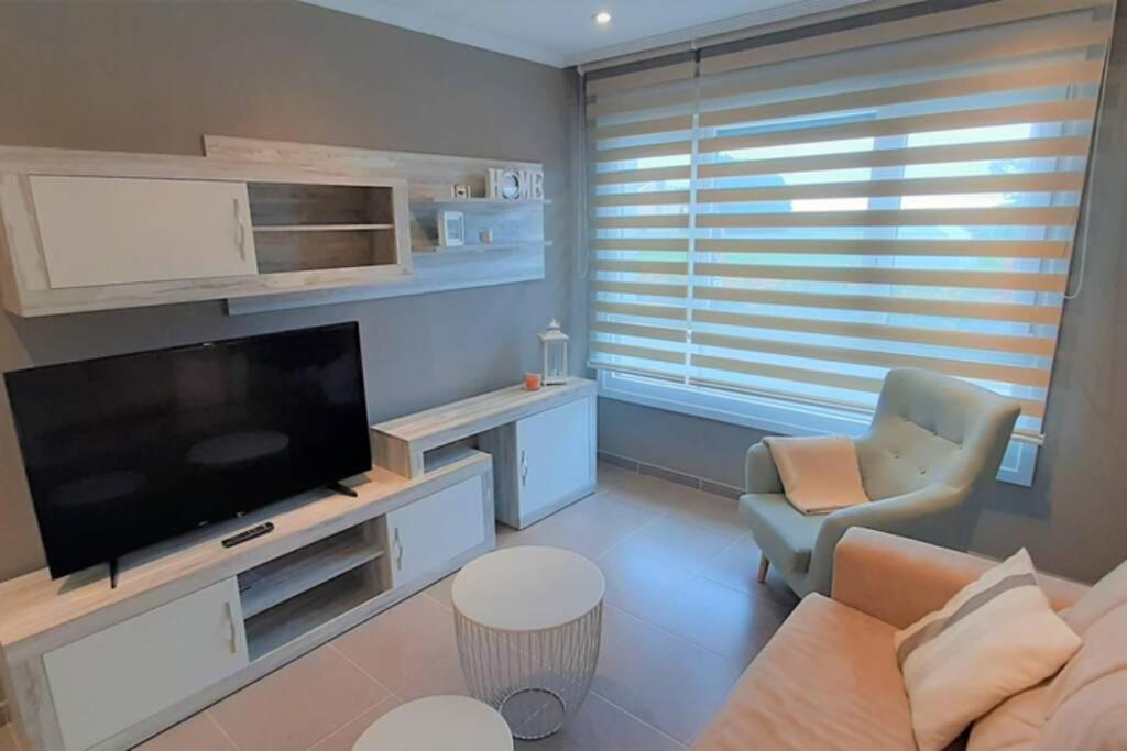 Apartamento Playa Foz Con Piscina Y Parking 010 Apartman Kültér fotó